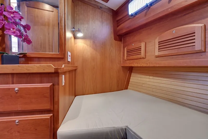 Slide: The Image of 2nd stateroom - 6186316
