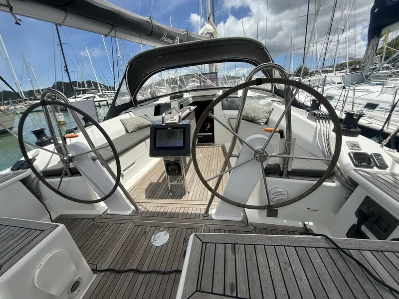Slide: The Image of Hanse 415 2013 - 6067024