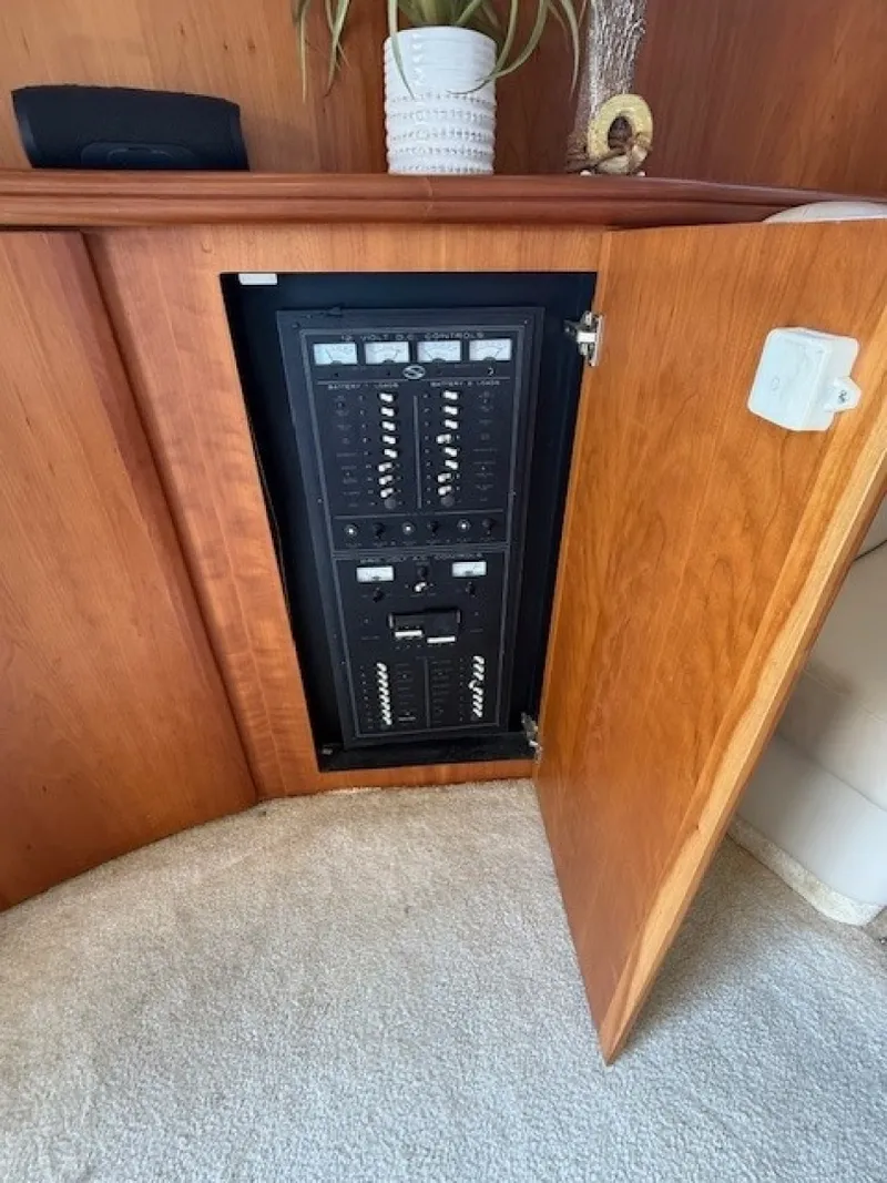 Slide: The Image of Silverton 42 Convertible 2001 - 6054706