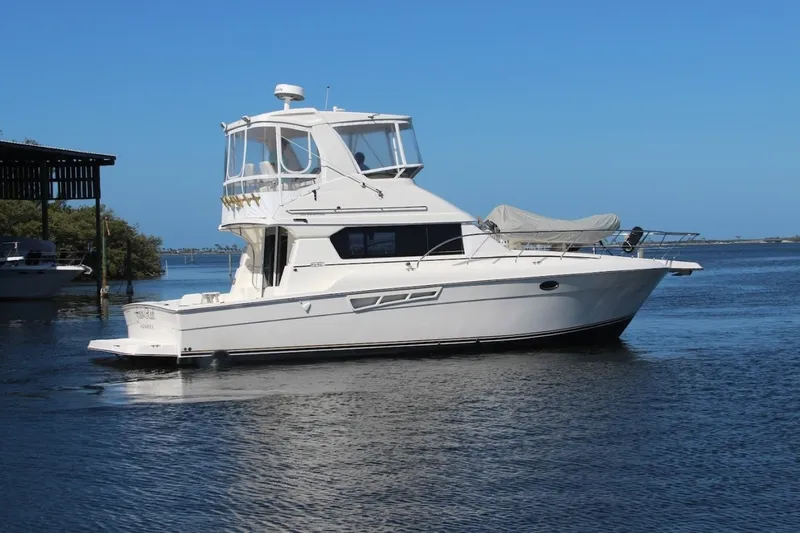 Slide: The Image of Silverton 42 Convertible 2001 - 6054570