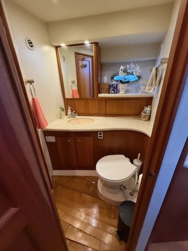 Slide: The Image of Silverton 42 Convertible 2001 - 6054669