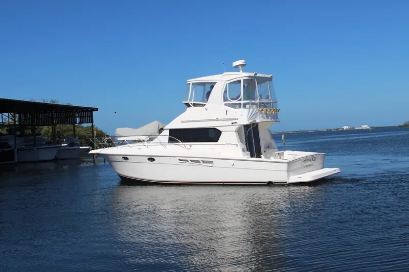 Slide: The Image of Silverton 42 Convertible 2001 - 6054575