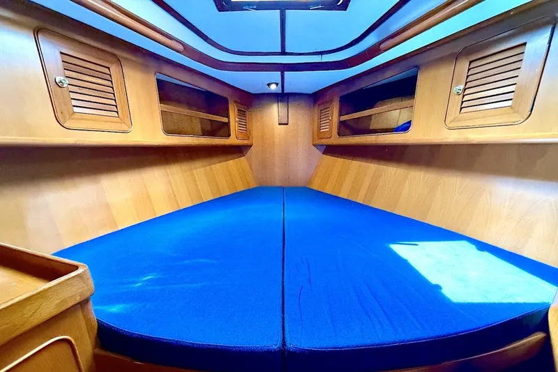 Slide: The Image of Hylas 49 1998 - 6054807