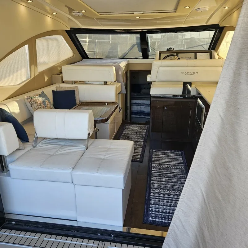 Slide: The Image of Carver Yachts C37  Coupe 2020 - 6054864