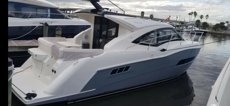 Slide: The Image of Carver Yachts C37  Coupe 2020 - 6054857