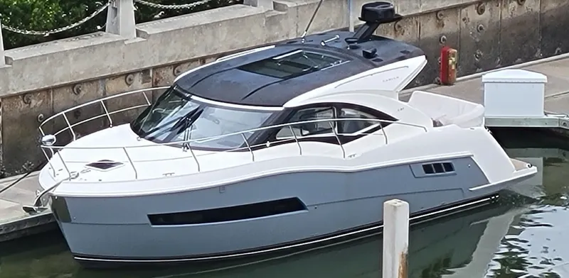 The Image of Carver Yachts C37 Coupe 2020 - 8376613