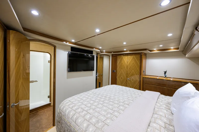 Slide: The Image of Viking 70 DESPERADO - Master Stateroom 2014 Viking 70 Convertible DESPERADO - 6056773