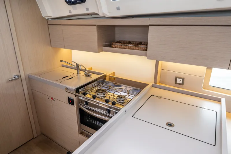 Slide: The Image of Beneteau Oceanis 46.1 2020 - 6055591