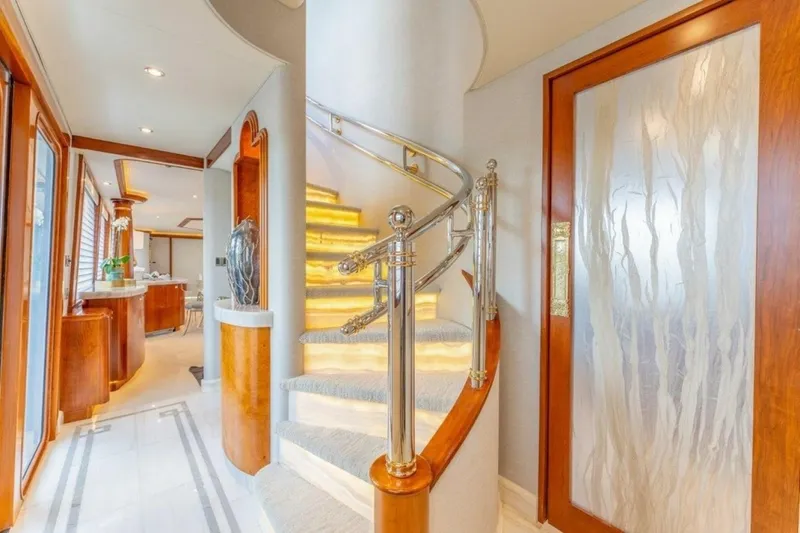 Slide: The Image of Westport 130 Motoryacht 2006 - 6056568
