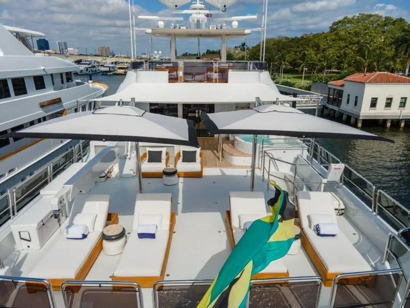 Slide: The Image of Westport 130 Motoryacht 2006 - 6056542