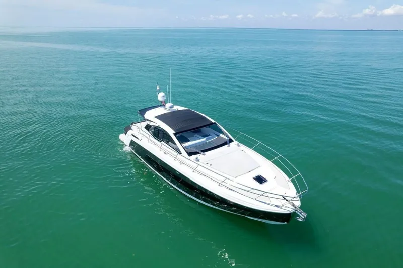 Slide: The Image of Azimut Atlantis 2021 - 6056590