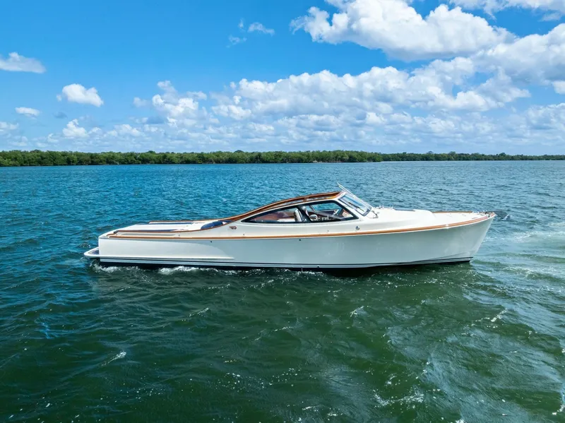 The Image of Hinckley Yachts Talaria 38R 2008 - 6056704