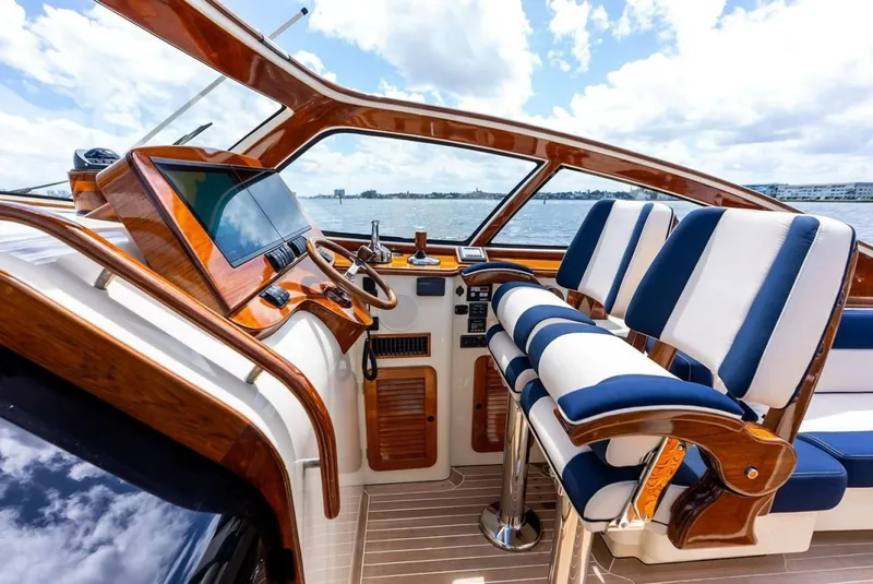 Slide: The Image of Hinckley Yachts Talaria 38R 2008 - 6056739