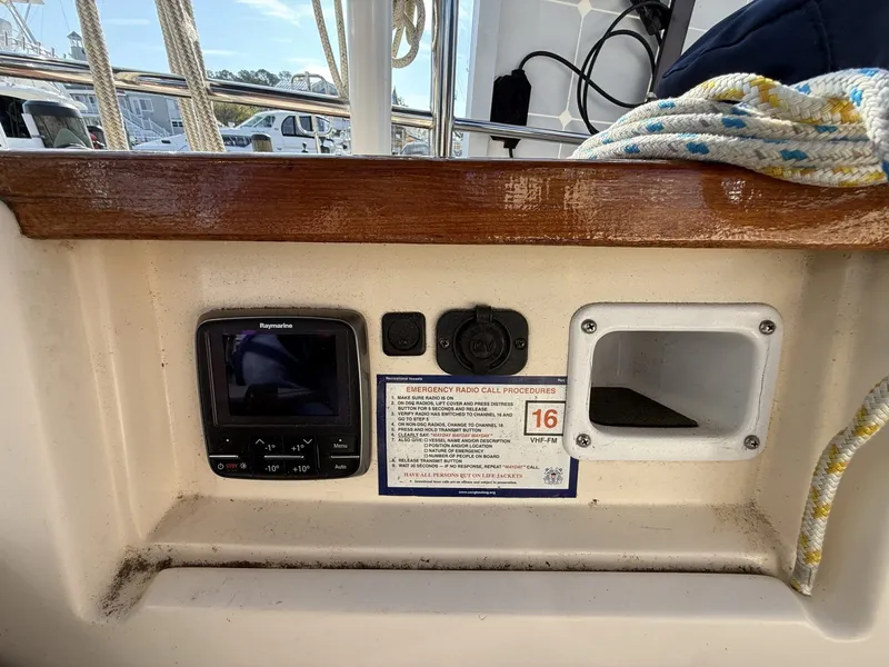 Slide: The Image of Island Packet 380 2003 - 6056982