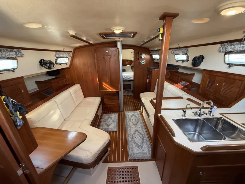 Slide: The Image of Island Packet 380 2003 - 6056975