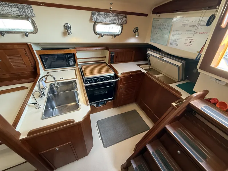 Slide: The Image of Island Packet 380 2003 - 6056973