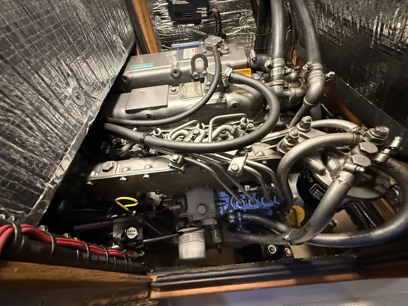 Slide: The Image of Island Packet 380 2003 - 6056945