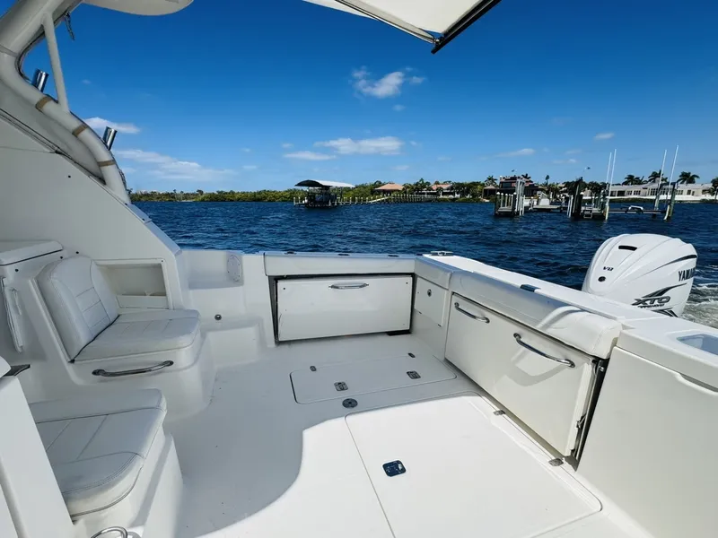 Slide: The Image of Pursuit OS 355 2021 - 6057227