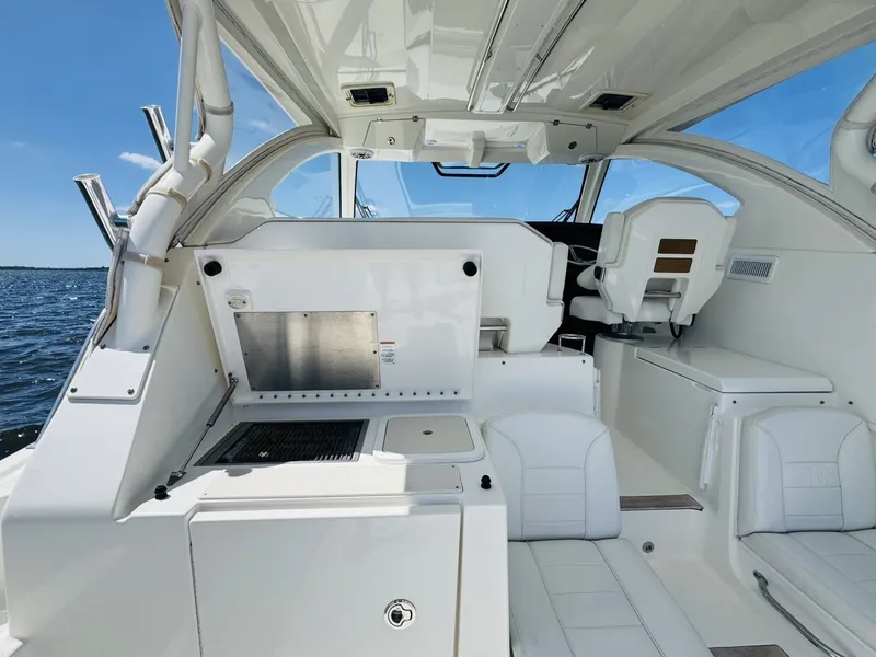 Slide: The Image of Pursuit OS 355 2021 - 6057231