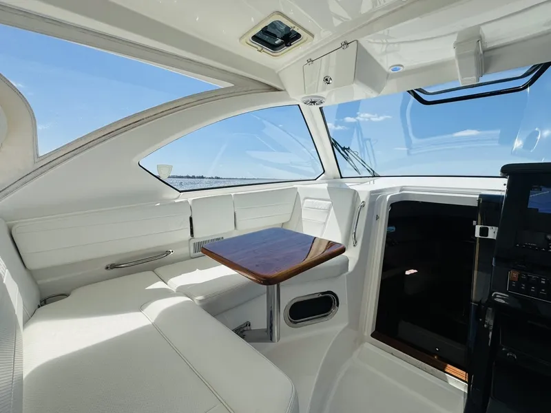 Slide: The Image of Pursuit OS 355 2021 - 6057234