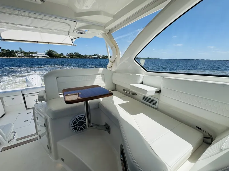 Slide: The Image of Pursuit OS 355 2021 - 6057239