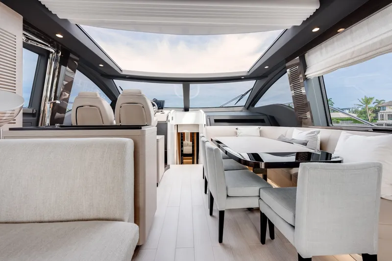 Slide: The Image of Azimut S8 2024 - 6058183