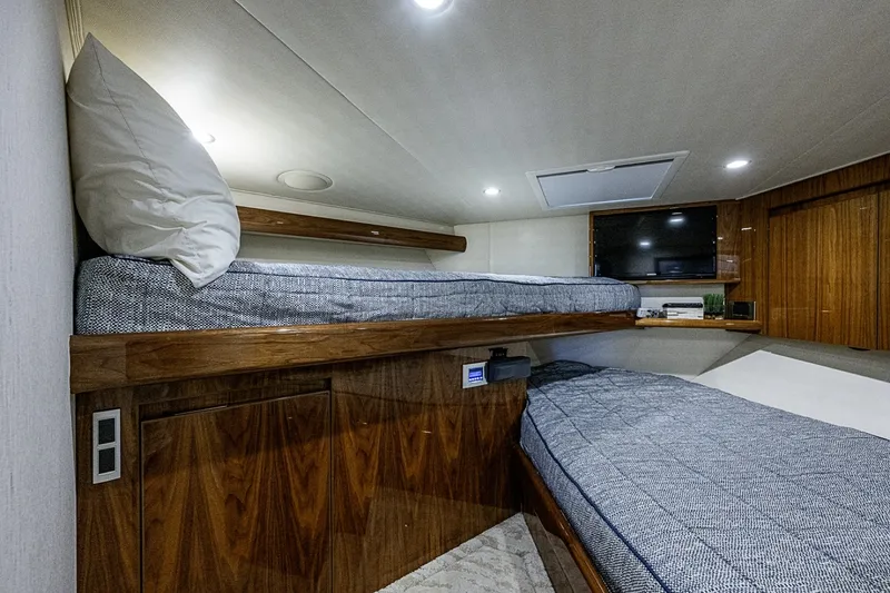 Slide: The Image of Viking 52C 2019 - 6061784