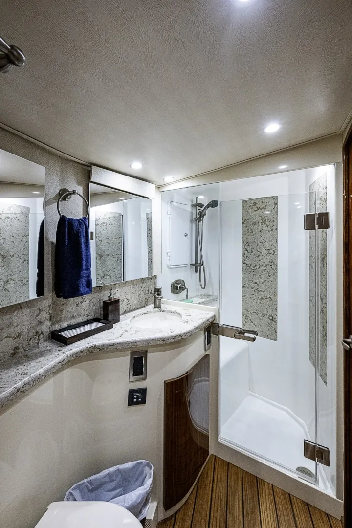 Slide: The Image of Viking 52C 2019 - 6061789