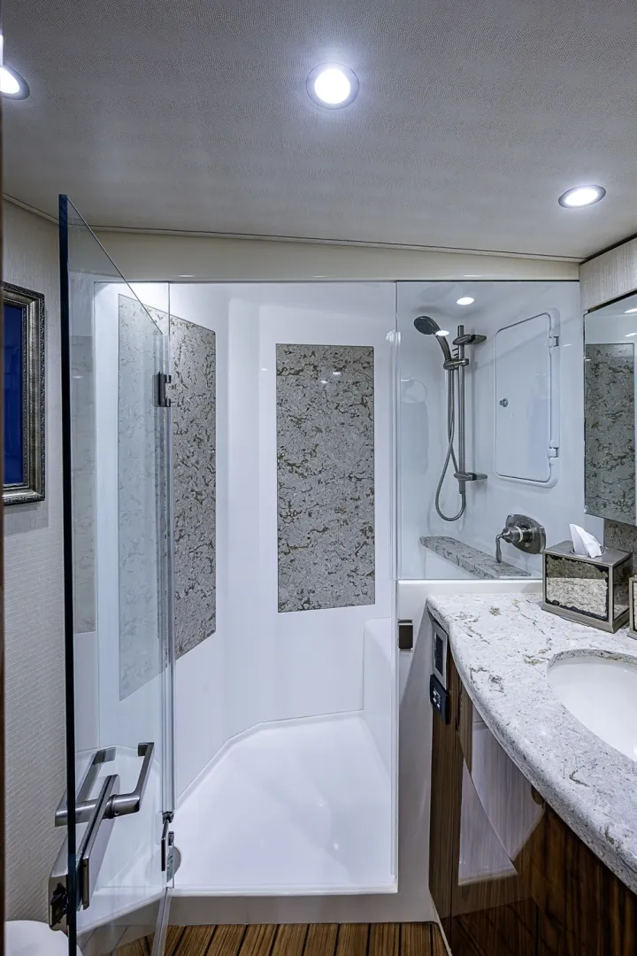 Slide: The Image of Viking 52C 2019 - 6061802