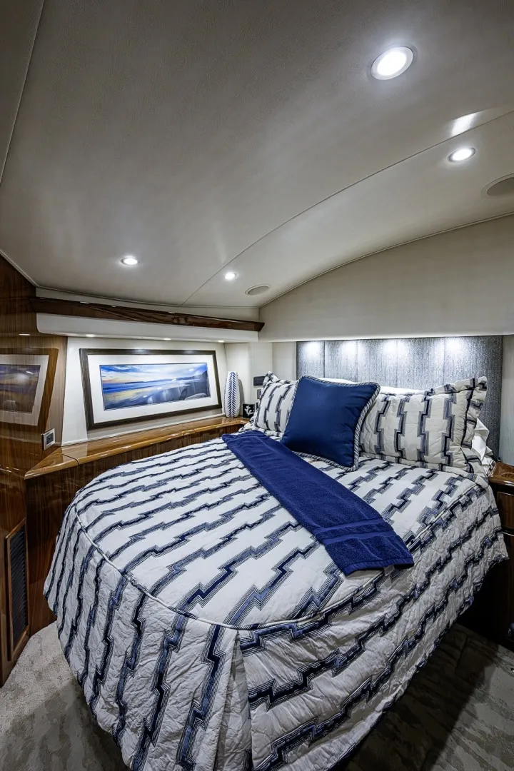 Slide: The Image of Viking 52C 2019 - 6061804