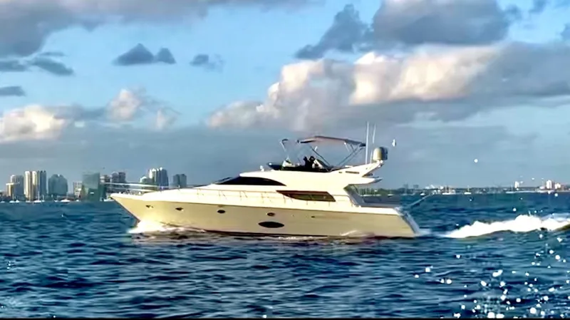 The Image of Uniesse 58 MY 2006 - 6057691