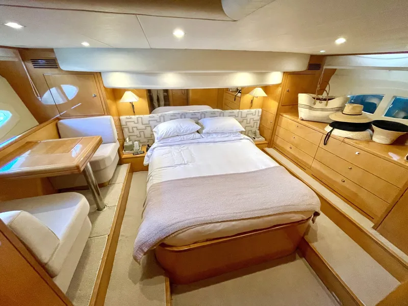 Slide: The Image of Uniesse 58 MY 2006 - 6057707