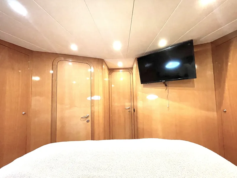 Slide: The Image of Uniesse 58 MY 2006 - 6057715