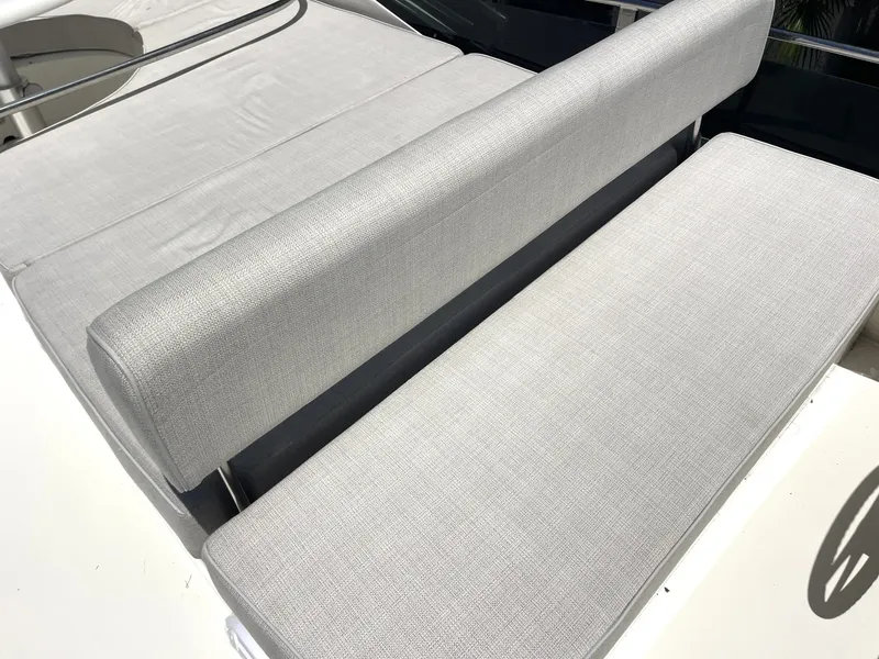 Slide: The Image of Uniesse 58 MY 2006 - 6057721