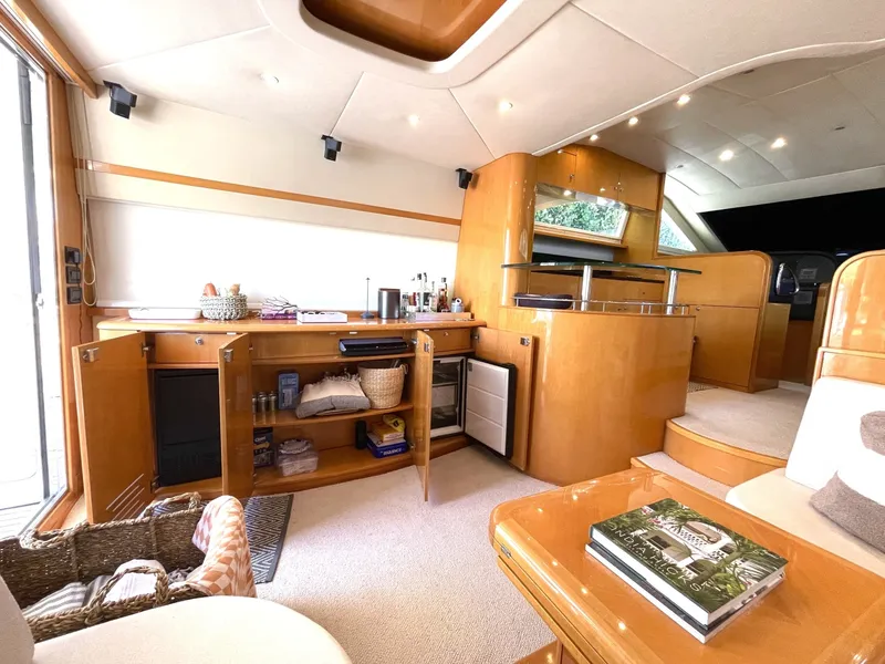 Slide: The Image of Uniesse 58 MY 2006 - 6057695