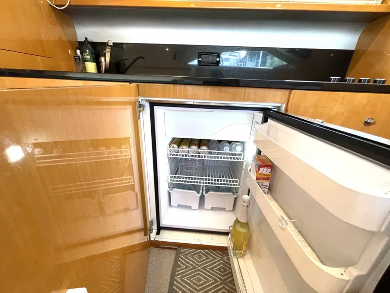 Slide: The Image of Uniesse 58 MY 2006 - 6057698