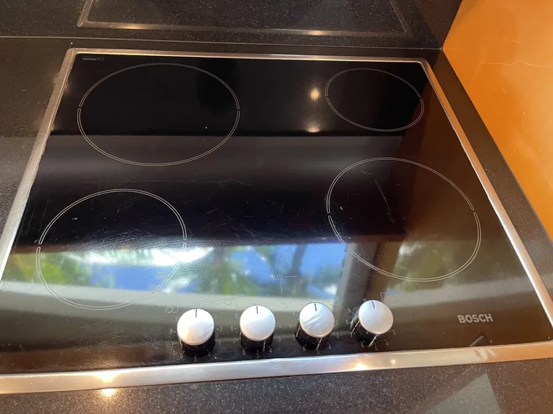 Slide: The Image of Uniesse 58 MY 2006 - 6057699