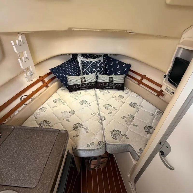 Slide: The Image of Grady-White 28 2006 - 6057768