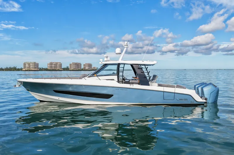 The Image of Boston Whaler 42 2023 - 6058896