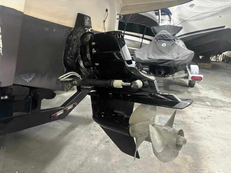 Slide: The Image of Monterey 250 Cruisers 2008 - 6059843