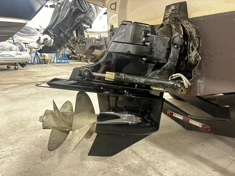 Slide: The Image of Monterey 250 Cruisers 2008 - 6059844