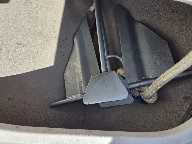 Slide: The Image of Crownline Boats 18 SS 2011 - 6061255