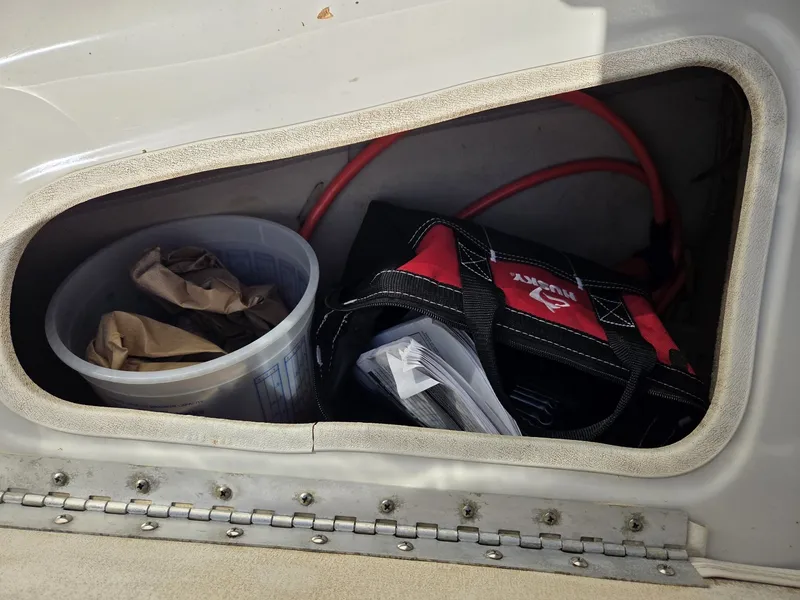 Slide: The Image of Crownline Boats 18 SS 2011 - 6061257