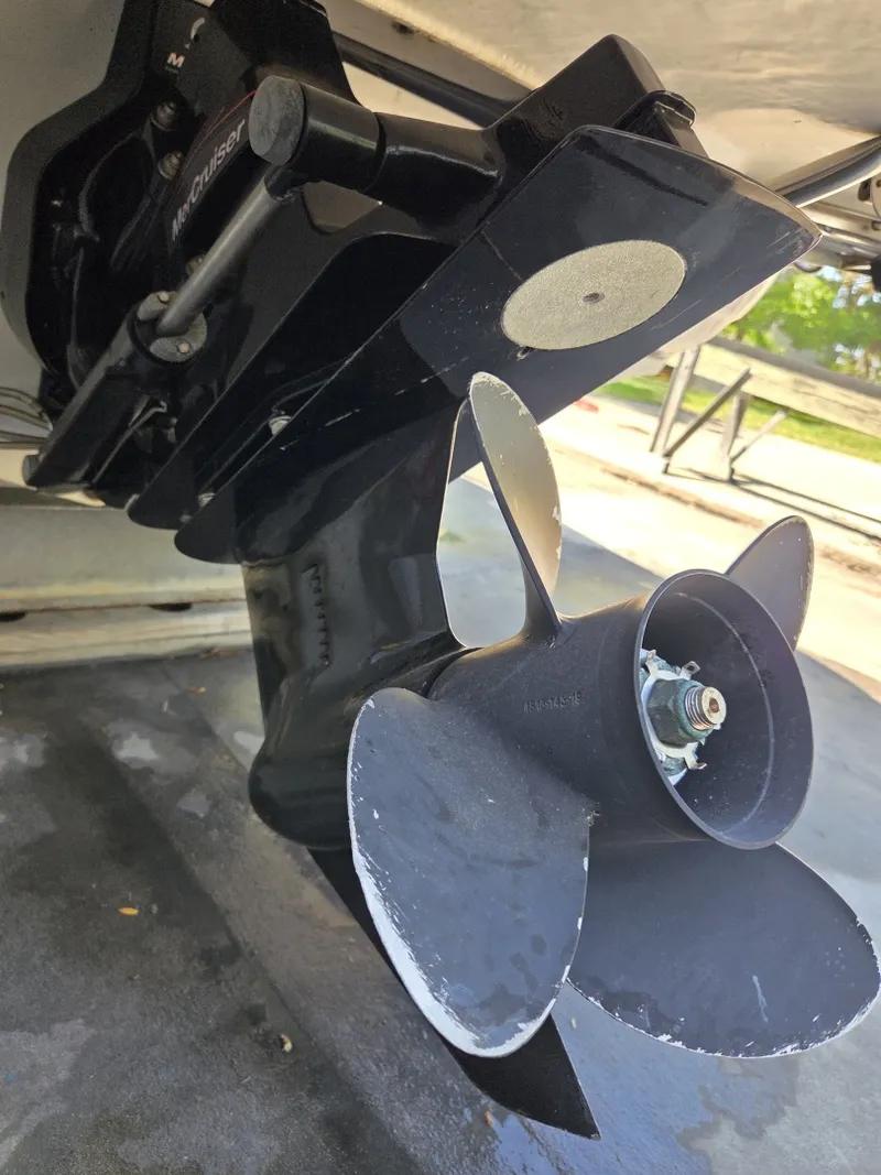 Slide: The Image of Crownline Boats 18 SS 2011 - 6061254