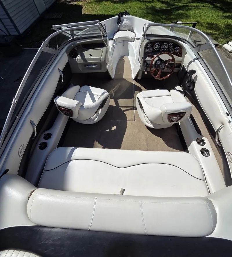 Slide: The Image of Crownline Boats 18 SS 2011 - 7508766