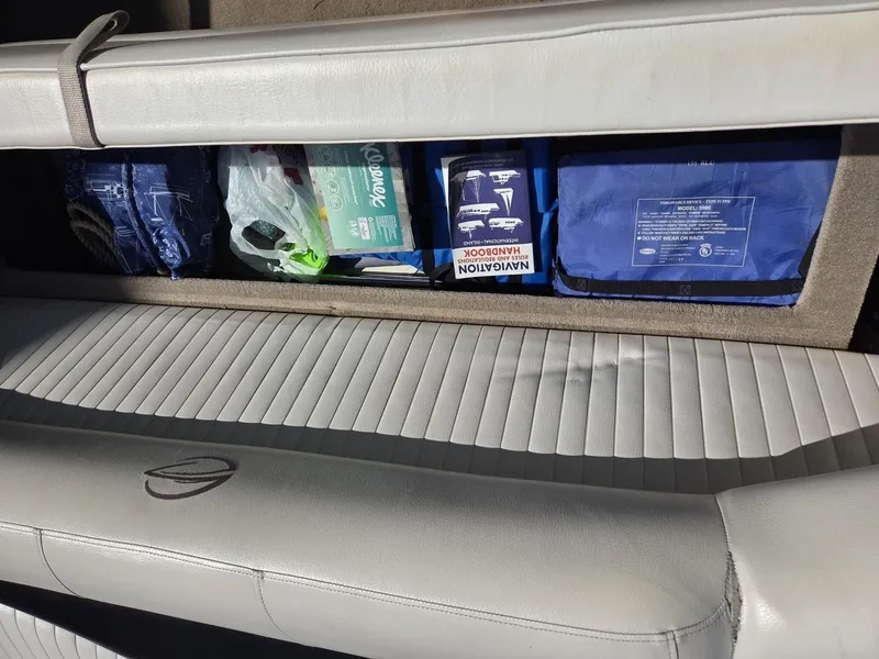 Slide: The Image of Crownline Boats 18 SS 2011 - 7508780