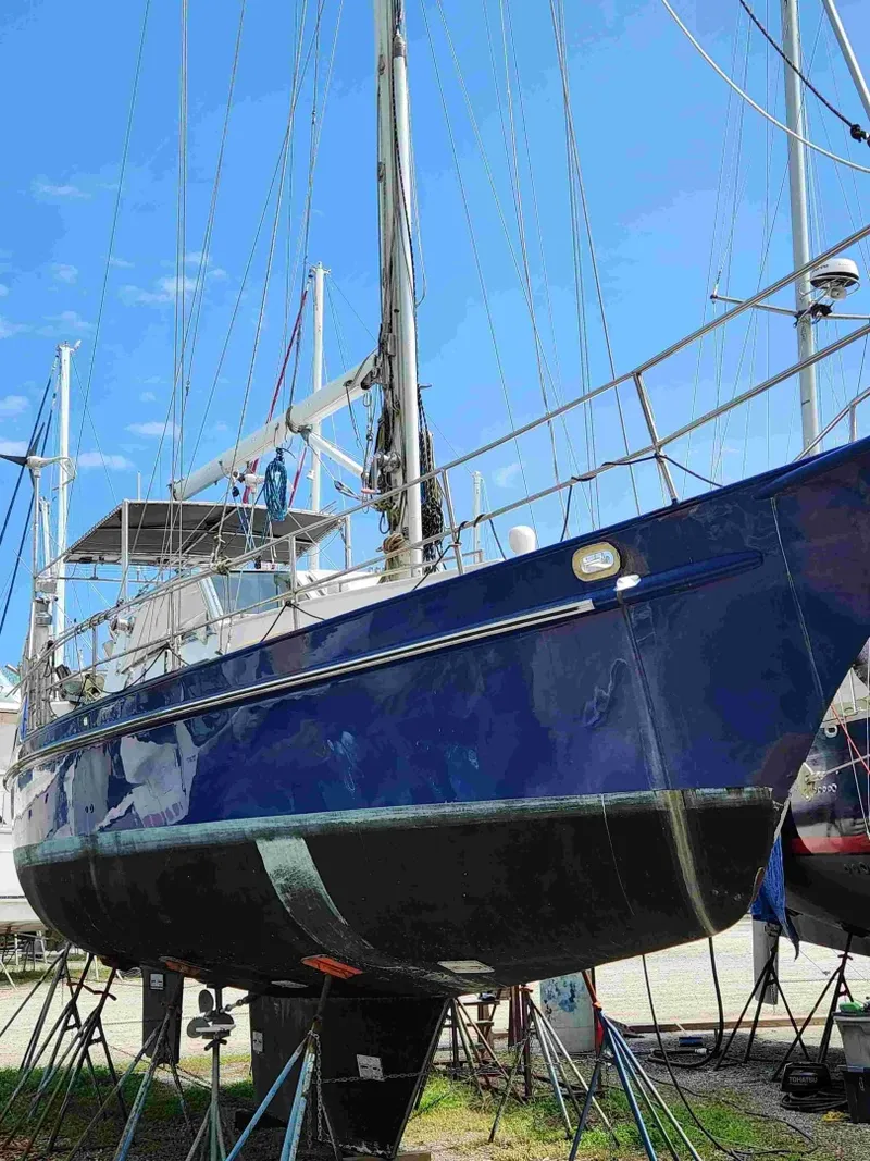 Slide: The Image of Bruce Roberts Custom Bruce Roberts 392 2000 - 6061300