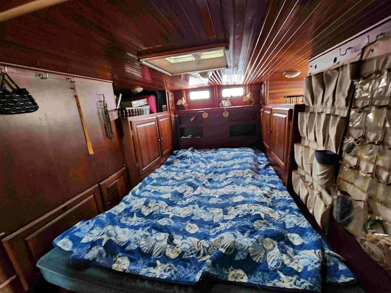 Slide: The Image of Bruce Roberts Custom Bruce Roberts 392 2000 - 6061287