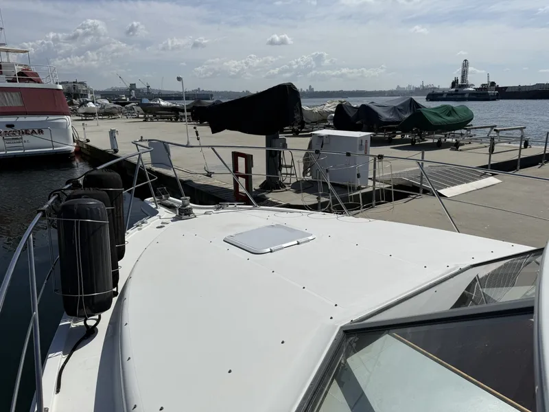 Slide: The Image of Carver Yachts 370 Voyager 1996 - 6061318