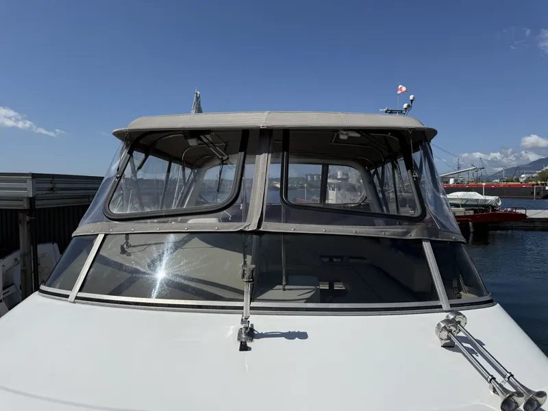 Slide: The Image of Carver Yachts 370 Voyager 1996 - 6061320